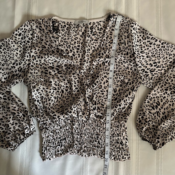 Papaya Leopard Print V-Neck Blouse - Picture 9 of 11